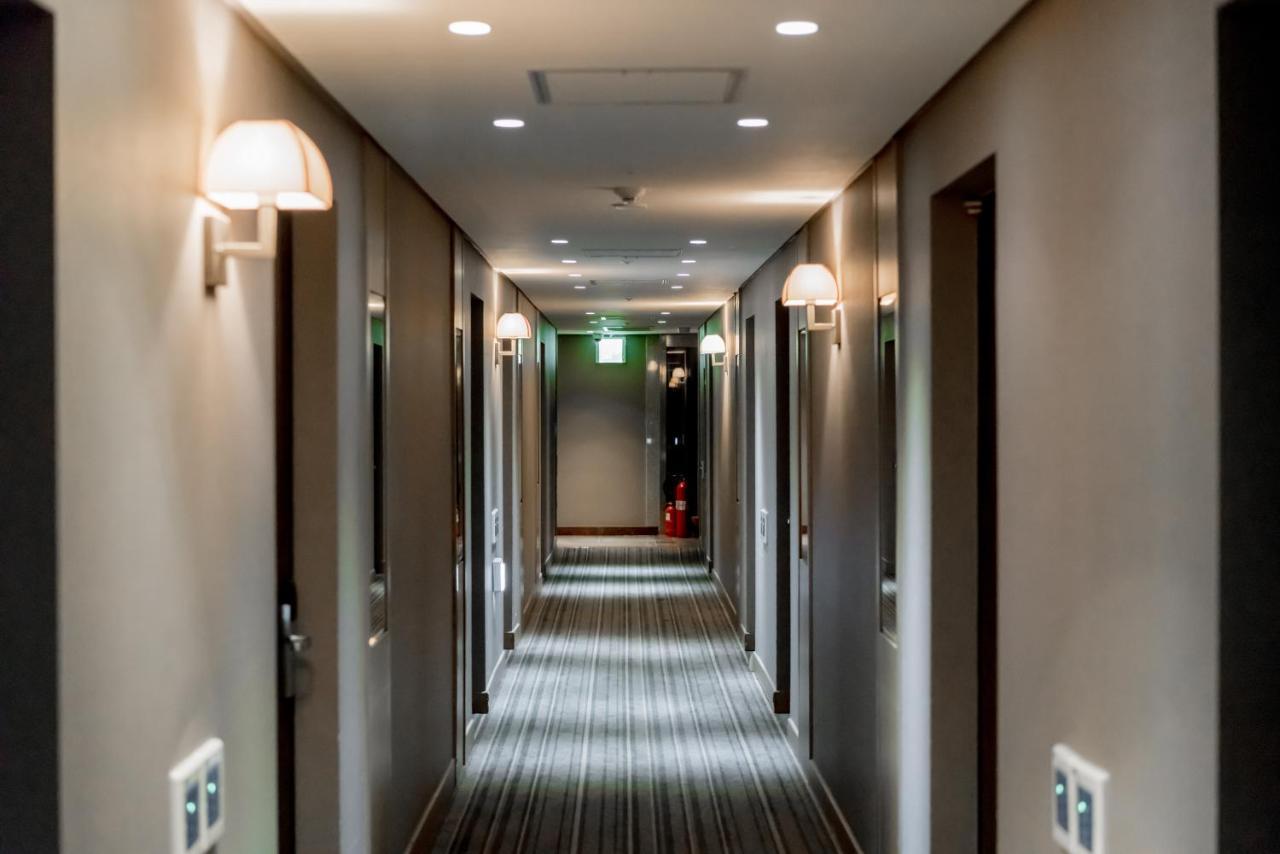 Oriens Hotel & Residences Myeongdong Séoul Extérieur photo