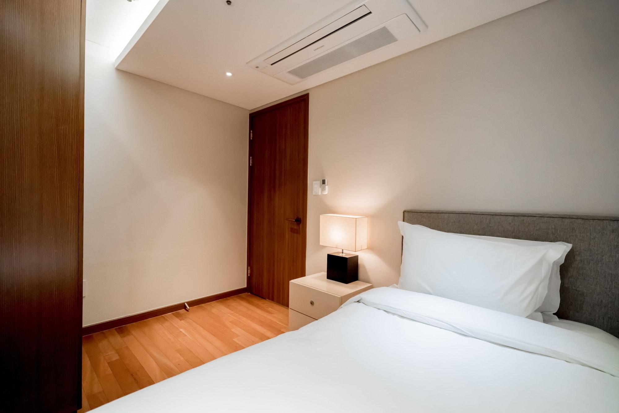 Oriens Hotel & Residences Myeongdong Séoul Extérieur photo