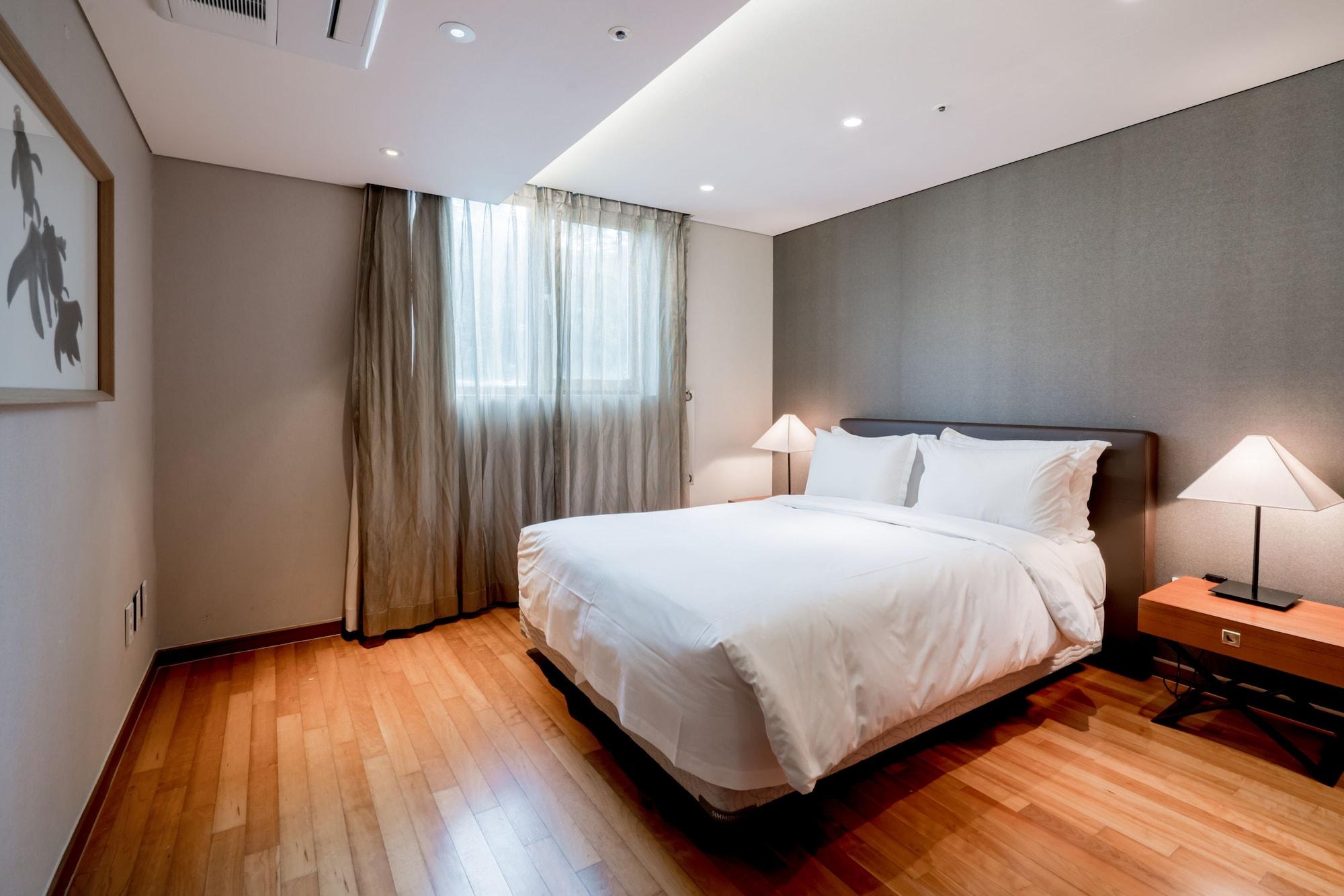 Oriens Hotel & Residences Myeongdong Séoul Extérieur photo