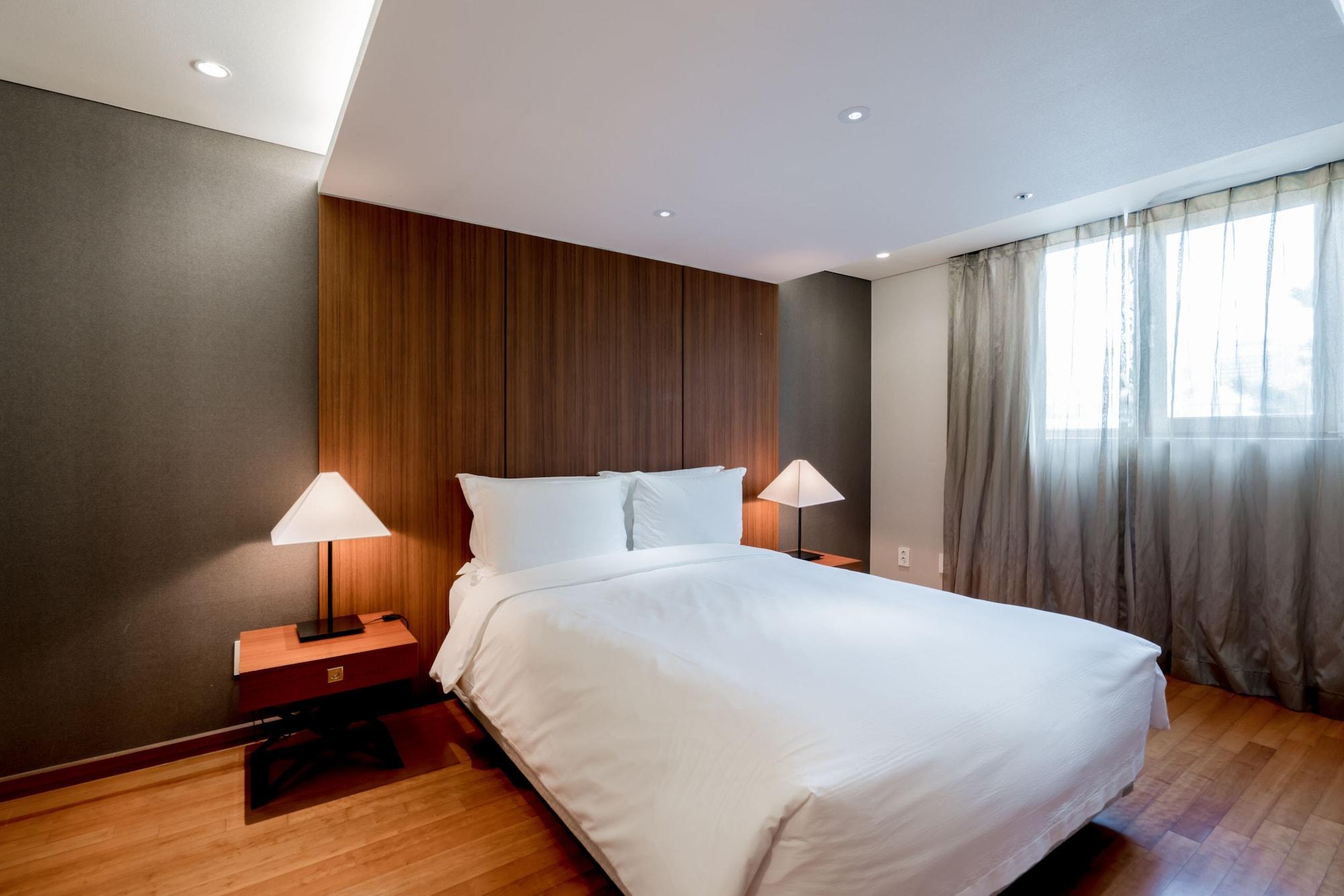 Oriens Hotel & Residences Myeongdong Séoul Extérieur photo